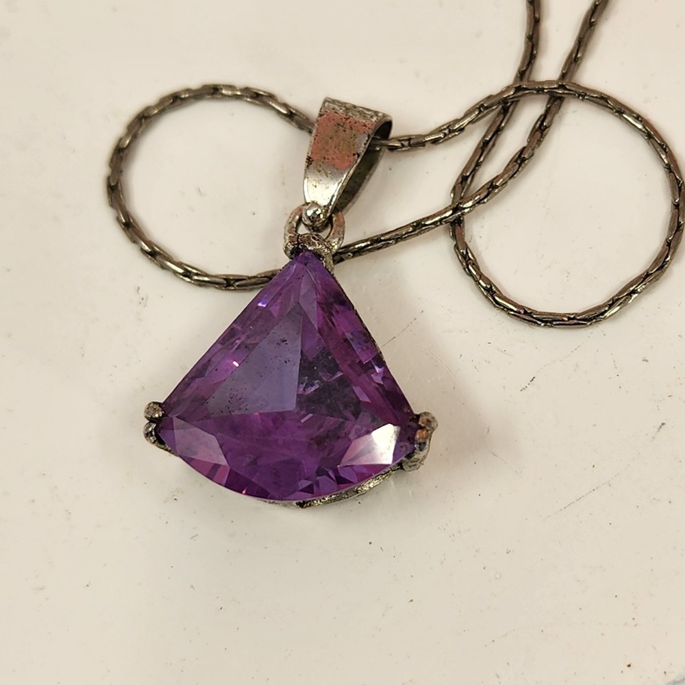 Purple Faceted Stone Pendant Necklace Silver Tone Vintage Statement Jewelry